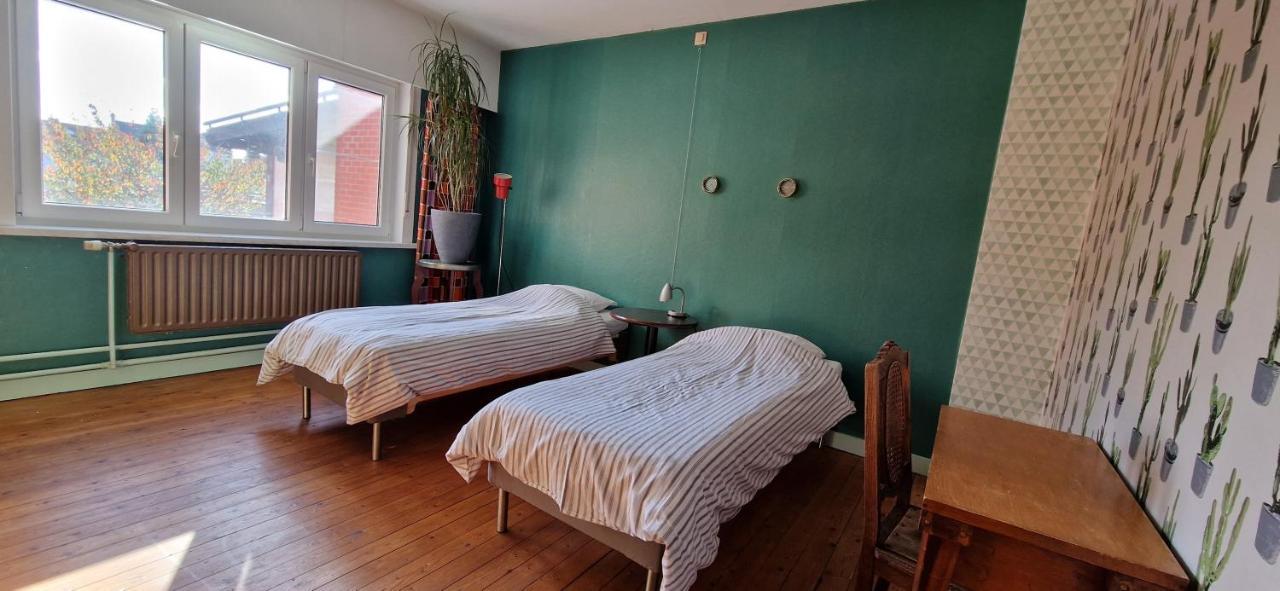 Vakantiewoning In Mol Centrum Met Eigen Bar "Casacuriosa" מראה חיצוני תמונה